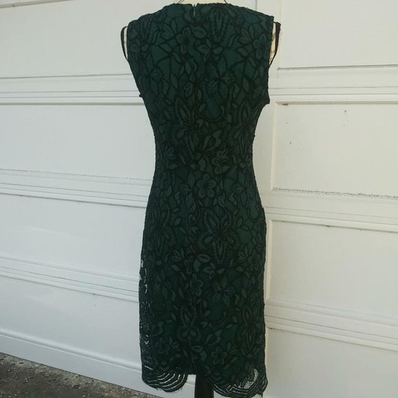 Sharagano Lace Overlay Holiday Sheath Dress Sz 4 - Picture 3 of 8